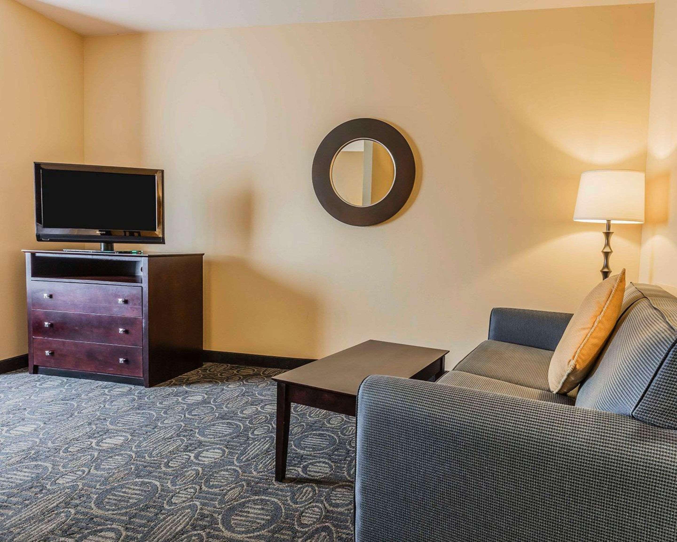Comfort Suites Pell City I-20 Exit 158 Eksteriør billede