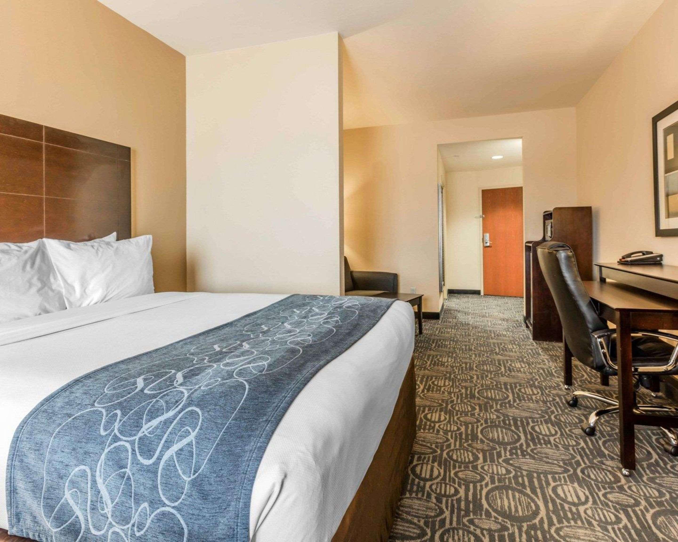 Comfort Suites Pell City I-20 Exit 158 Eksteriør billede