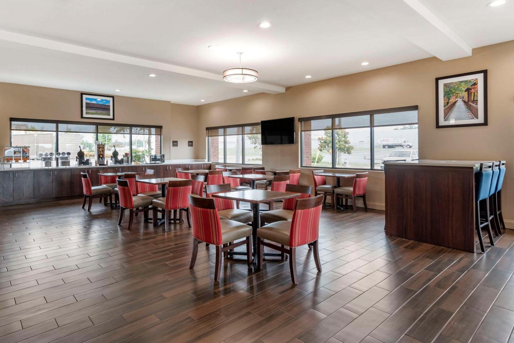 Comfort Suites Pell City I-20 Exit 158 Eksteriør billede