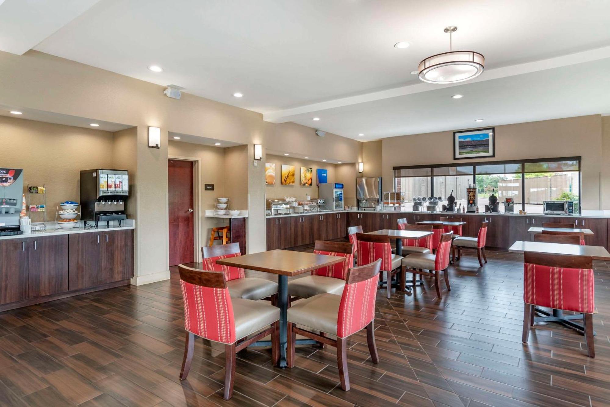 Comfort Suites Pell City I-20 Exit 158 Eksteriør billede