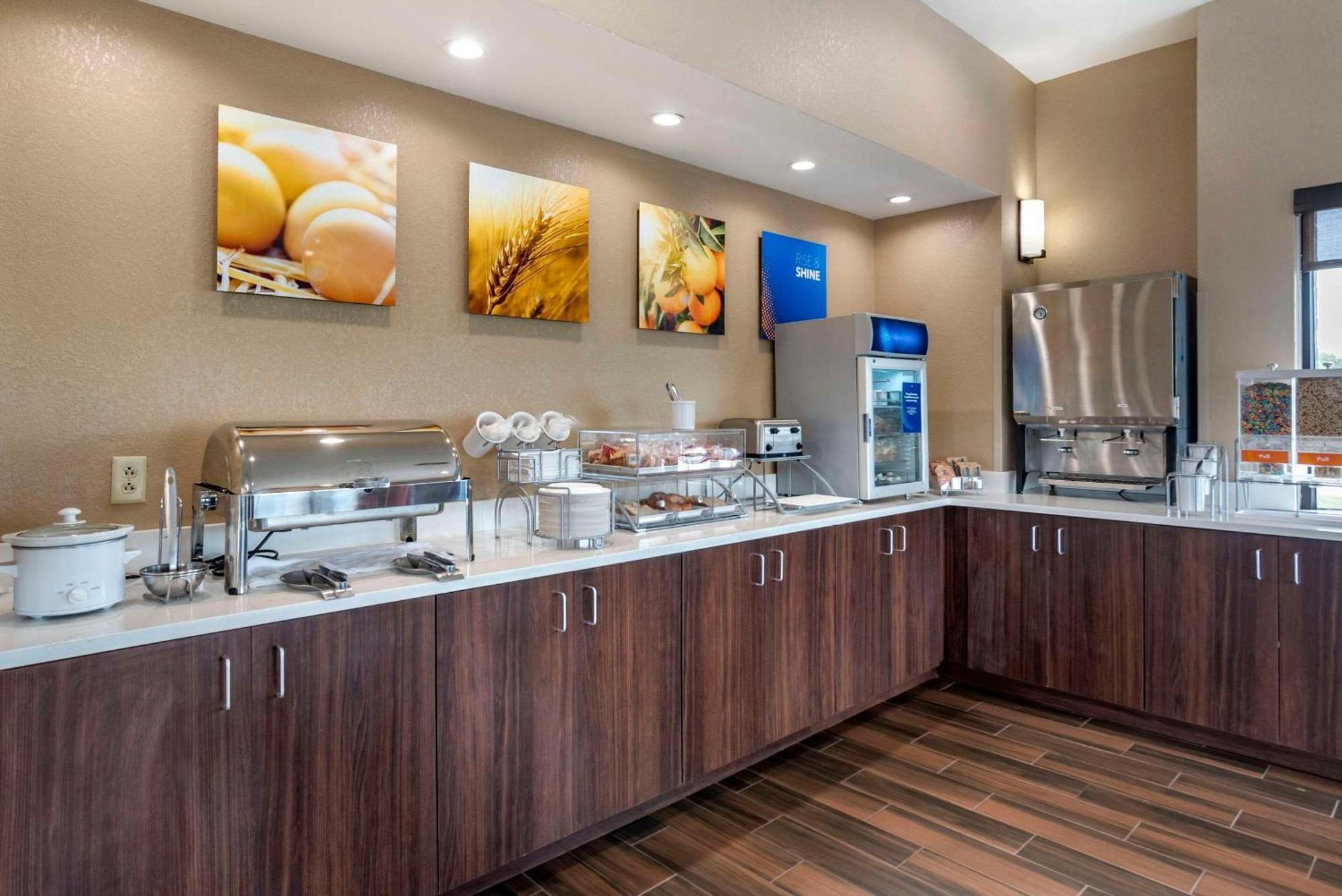 Comfort Suites Pell City I-20 Exit 158 Eksteriør billede
